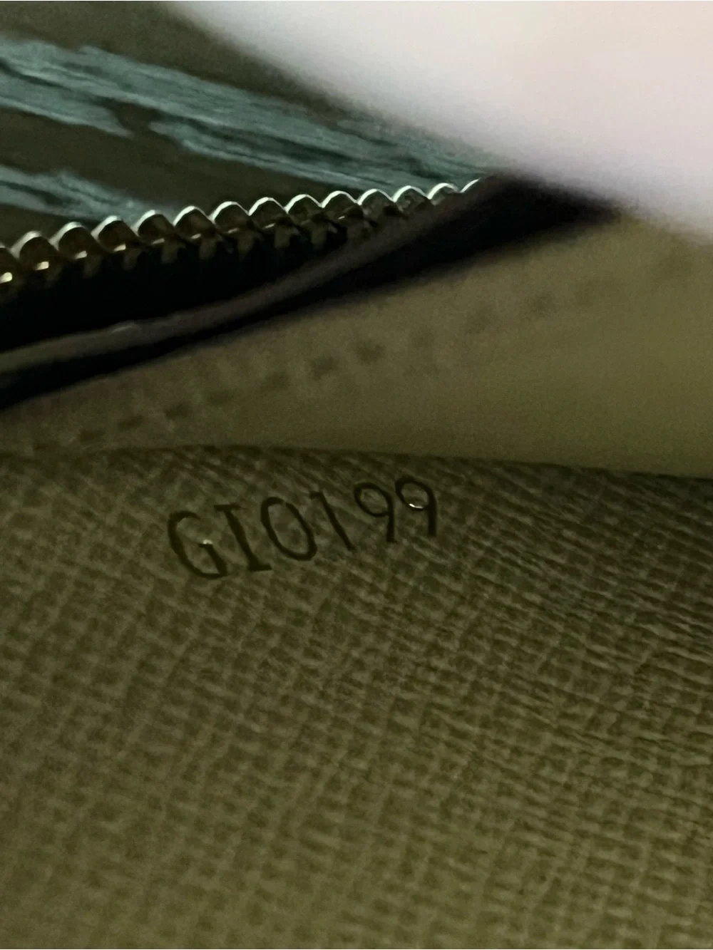 Louis Vuitton Monogram Giant Zippy Wallet